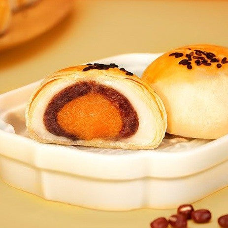 [新货亏本冲销量] 三只松鼠 蛋黄酥 红豆味 芋泥 牛油果 咸蛋黄黑芝麻 雪梅娘夹心 Three Squirrels Salted Egg Yolk Crisp Pastry (50g)