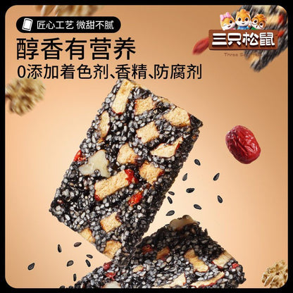 [新货亏本冲销量] 三只松鼠 黑芝麻核桃软糕 营养坚果糕 芝麻核桃 传统手工点心 休闲健康零食 Black Sesame Walnut Cake Snack (470g)
